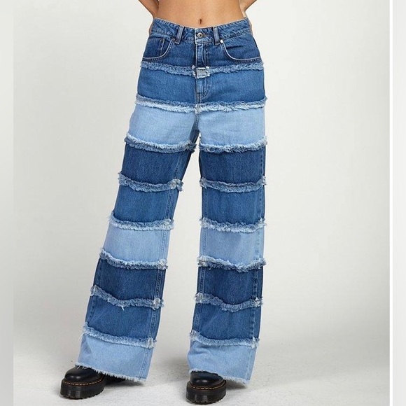 The Ragged Priest Denim - The Ragged Priest | NWT’s cyber Y2K distressed two toned denim wide leg jeans